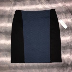 Laundry by Shelli Segal Skirt NWT
